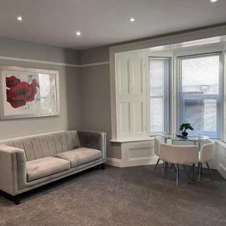 Large 1 Bedroom Flat With Private Parking Plymouth Exterior foto